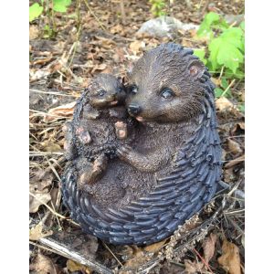 Фигура садовая Ежик с ежонком на спине 13х15х18 см