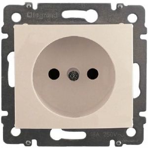Мех. розетки 1-м. с/у б/з LEGRAND VALENA Слон. Кость 774316