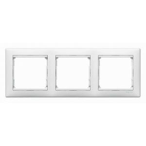 Рамка 3-м. LEGRAND VALENA горизонт. Белый 774453