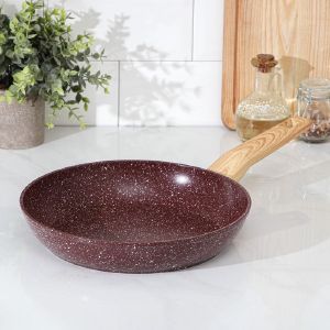 Сковорода кованая Magistro Natural Brown,d=26 см,ручка soft-touch,антипригарное покрытие,индукция