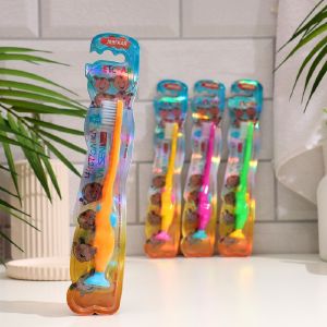 Зубная щетка детская  Vilsen brush «Чистюлька» с присоской, мягкая 9612428