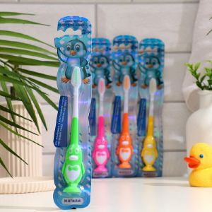 Зубная щетка детская с присоской Пингвин Джек Vilsen Brush 9612435