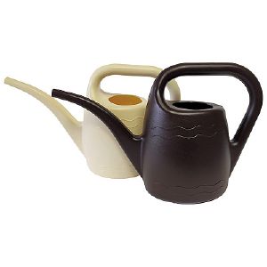 Лейка пластиковая 1,6 л Радость цвет слоновая кость/шоколад